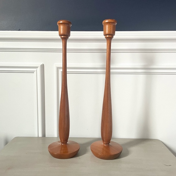 VINTAGE 1967 Handmade Extra Tall Wooden Candlestick Holders - Set of 2 - Picture 1 of 9
